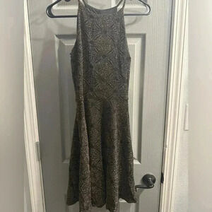Women’s gold shine stretchy lined mini dresses with starbursts Size Smalll